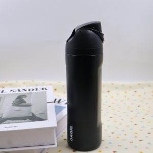 owala 24oz insulated water bottle with freesip lid, stainless steel black (c05768) keeps cold/hot